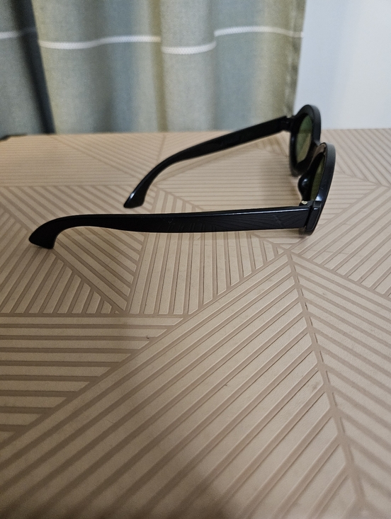 Polaroid Black Frame Sunglasses with Green Lenses main image 6